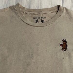 RIOT SOCIETY 100% cotton, Beige T-shirt w/ Bear embroidery